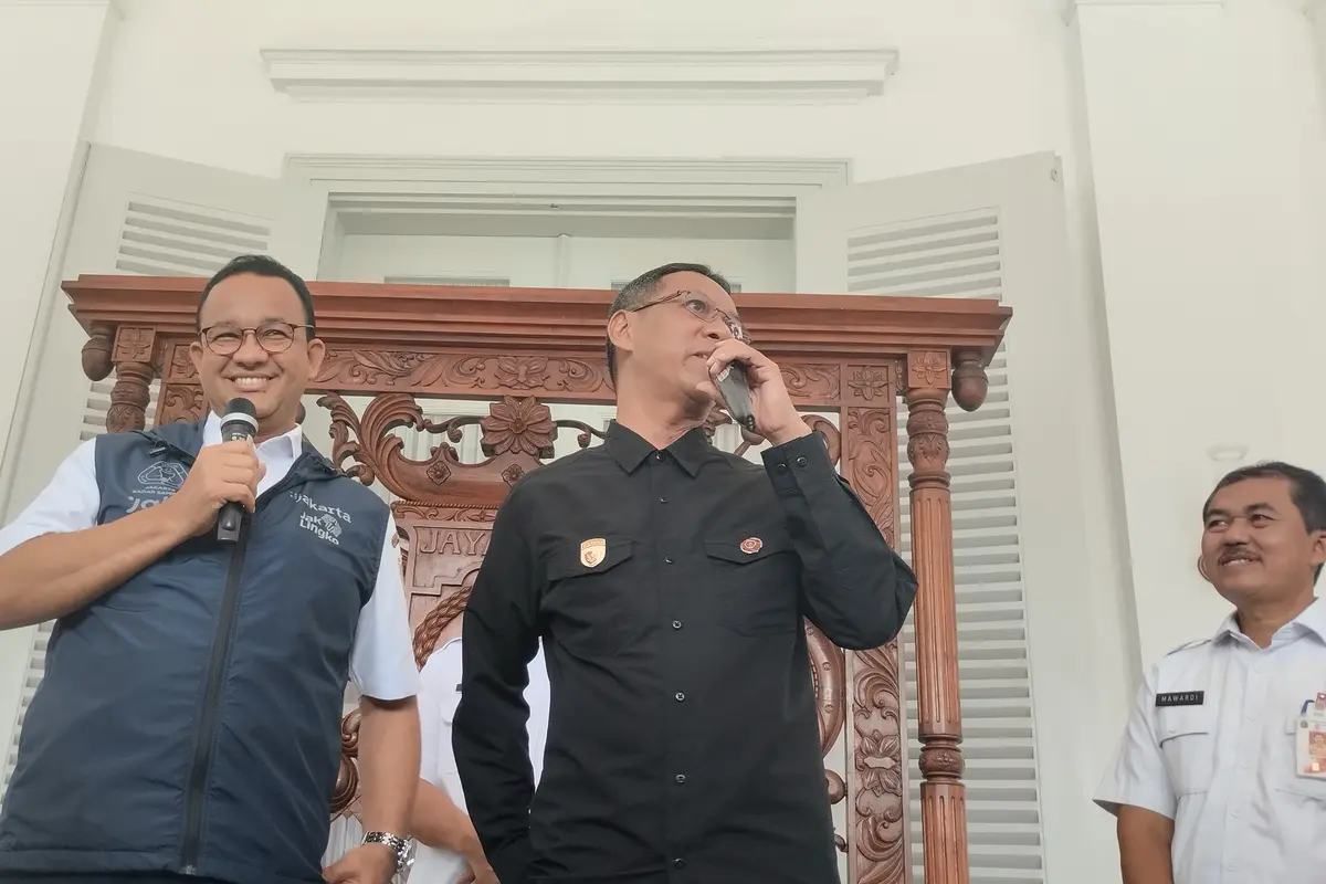 Gubernur DKI Jakarta Anies Baswedan menerima kedatangan Pj Gubernur Heru Budi Hartono, Rabu (12/10/2022).