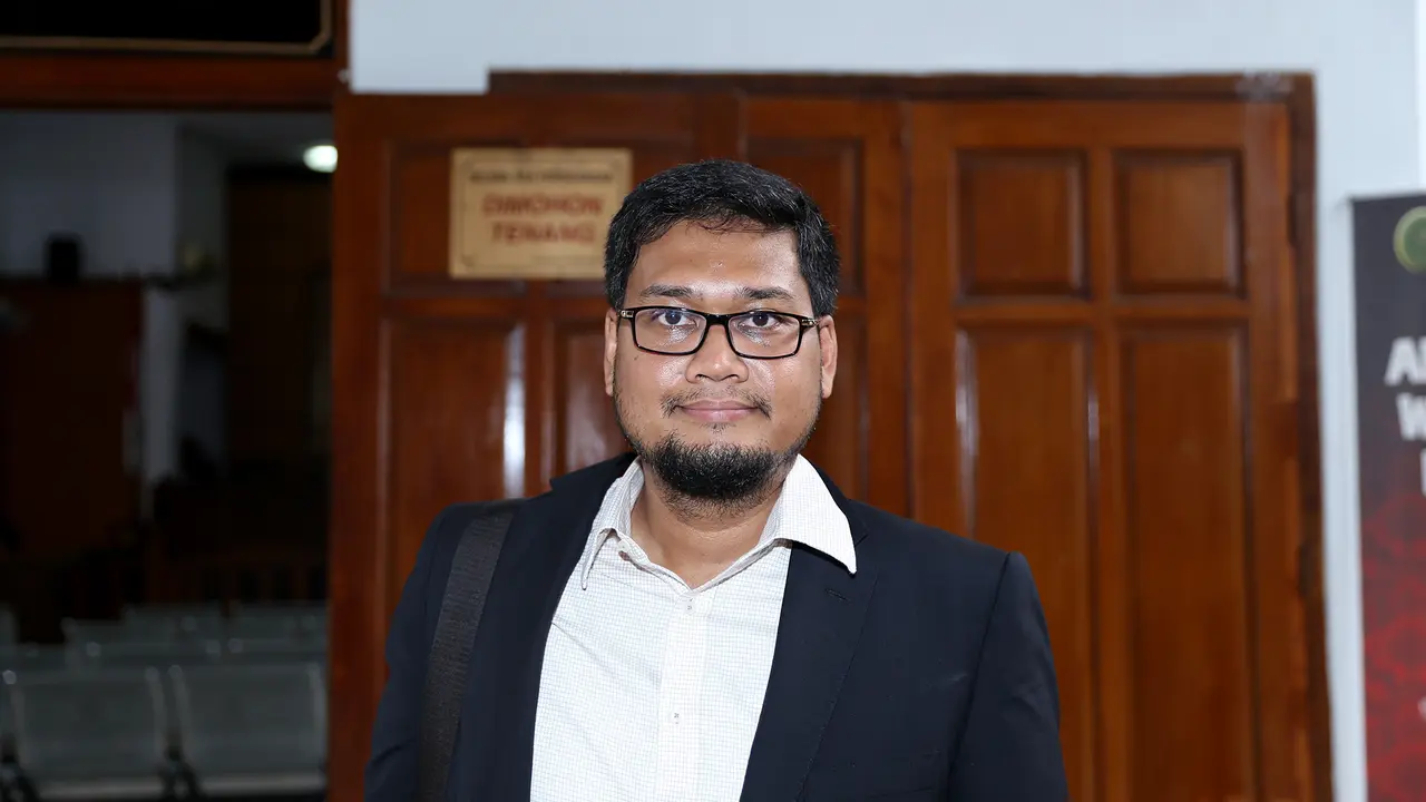 Arisandi, Pengacara Piyu