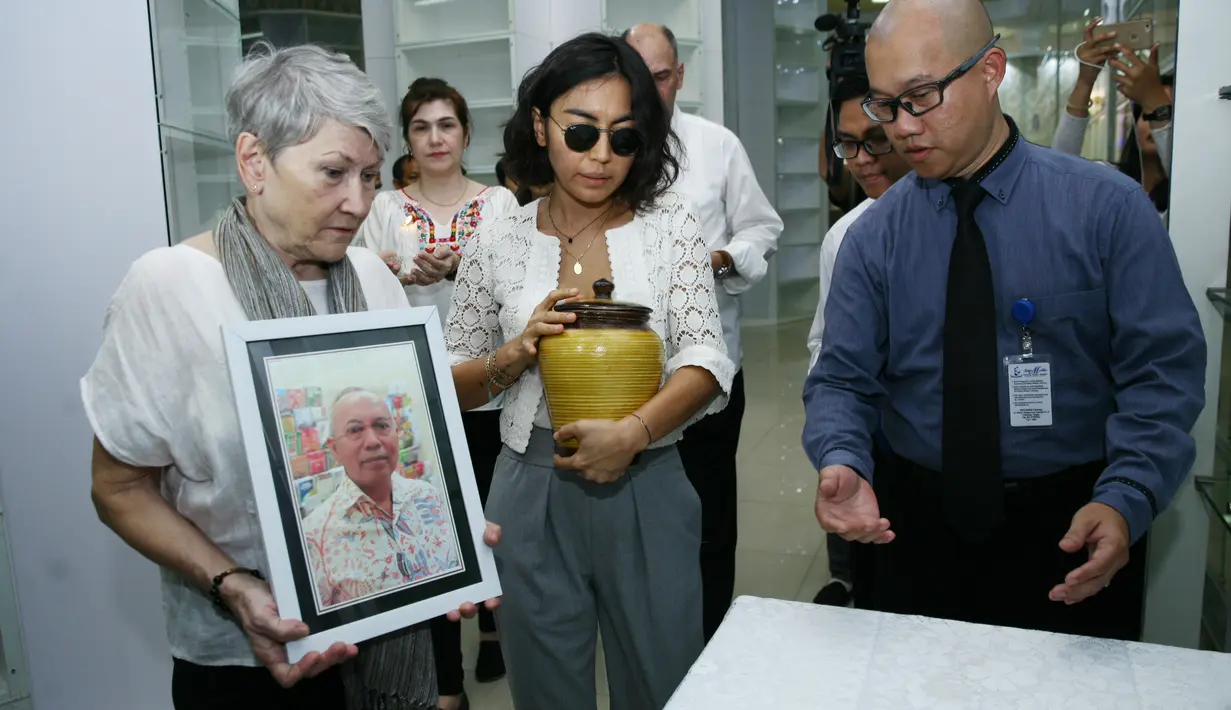 Sebuah suhu yang bisa membuat seluruh anggota tubuh manusia meleleh, menghilang dan akhirnya sisa debu saja. (Nurwahyunan/Bintang.com)