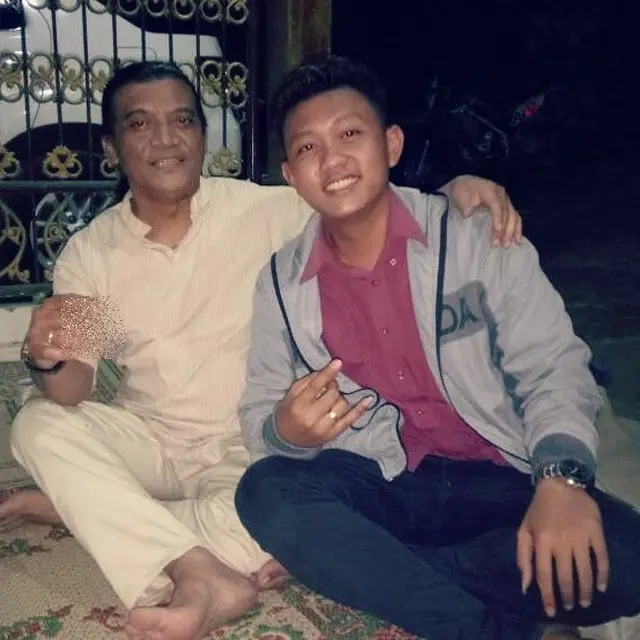 Akui Pernah Terpuruk, 6 Foto Lawas Denny Caknan Ini Curi Perhatian
