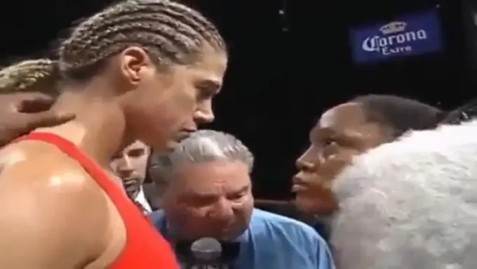 Keren! Petinju Wanita Ini Robohkan Lawannya dalam Sekali Tonjok!