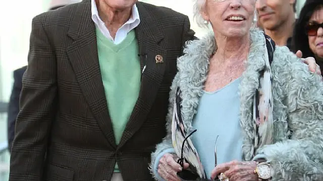[Bintang] Stan Lee - Joan Lee
