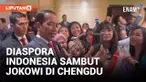 Kunjungan ke Chengdu, Presiden Jokowi Diajak WNI Foto Bareng Setiba di Penginapan