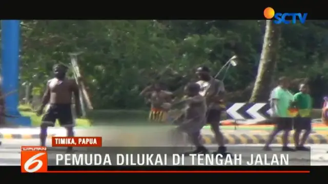 Aksi pembacokan ini  merupakan lanjutan terjadinya bentrokan  antara dua kelompok warga di Distrik Kwamki Narama,Timika, Papua.