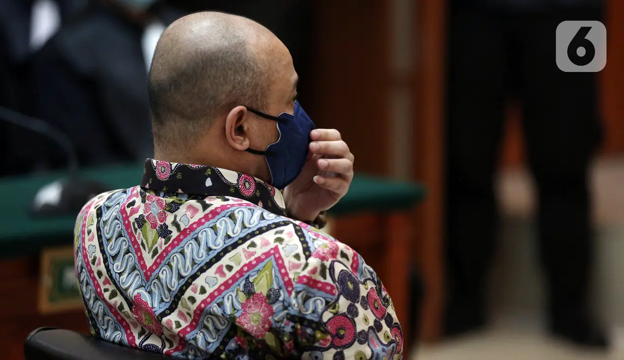 Kemudian, terdakwa merupakan anggota Kepolisian Republik Indonesia dengan jabatan Kepala Polisi Daerah Provinsi Sumatera Barat. (Liputan6.com/Johan Tallo)