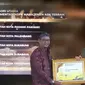 Wali Kota, H. Fadly Amran BBA Datuak Paduko Malano menerima penghargaan BKN Award 2023.