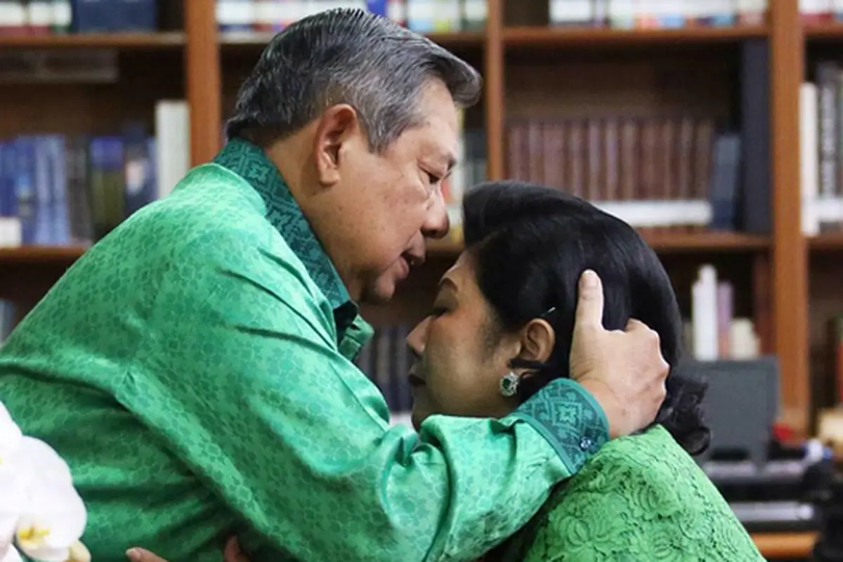 Kisah Cinta SBY-Bu Ani Yudhoyono di Ultah Perkawinan ke-39