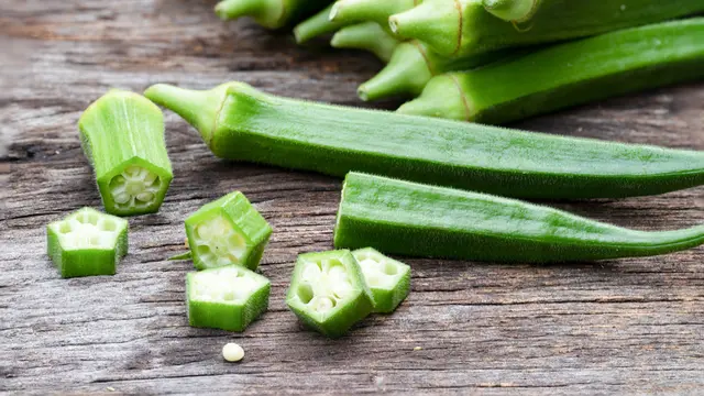 ilustrasi manfaat okra yang baik untuk kesehatan dan mengatasi anemia/frank60/shutterstock