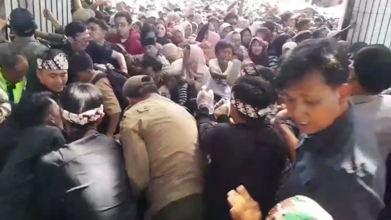 Tragedi dalam pesta rakyat pernikahan anak Dedi Mulyadi dengan Irjen Karyoto, di Garut. (Foto: Liputan6.com/Jayadi Supriyadin)
