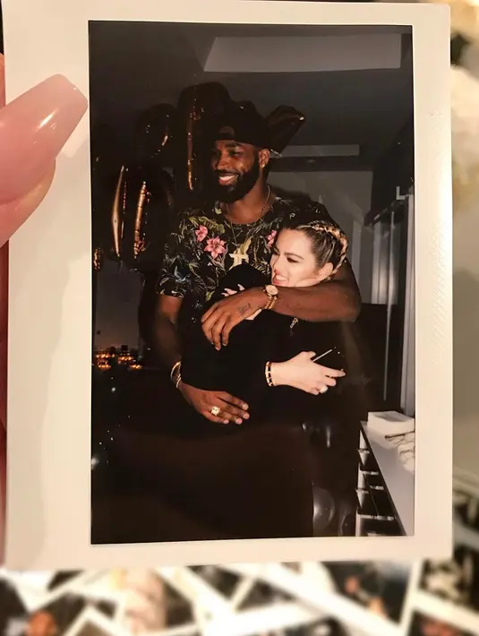 Hal itu dikarenakan ia harus lebih fokus untuk mengurus Khloe Kardashian daripada membantu timnya untuk berkompetisi. (instagram/khloekardashian)