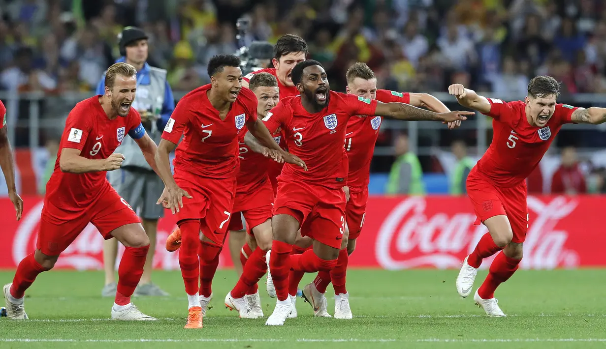 Para pemain Inggris merayakan kemenangan atas Kolombia pada babak 16 besar Piala Dunia di Stadion Spartak, Moskow, Selasa (3/7/2018). Inggris menang 1-1 (4-3) atas Kolombia. (AP/Ricardo Mazalan)