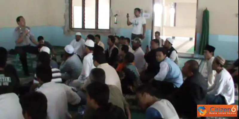 Ormas Islam Mencegah Pembongkaran Masjid Al-Ikhlas