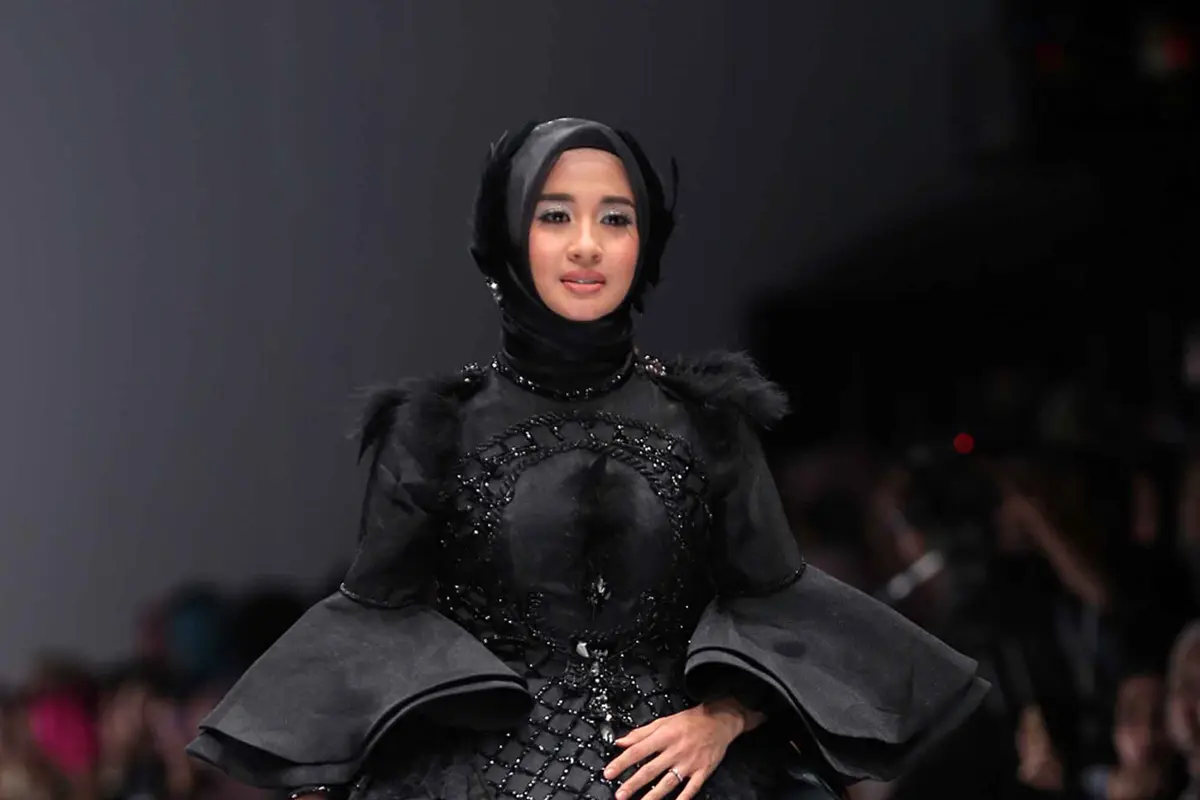 [Bintang] Jakarta Fashion Week -Laudya Chintya Bella