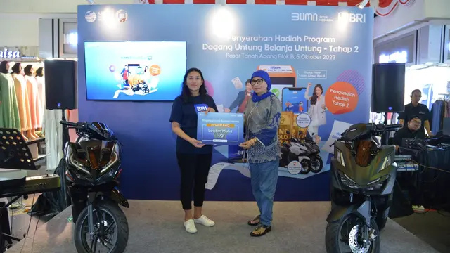 BRI Bagi Hadiah Undian Promo di Pasar Tanah Abang