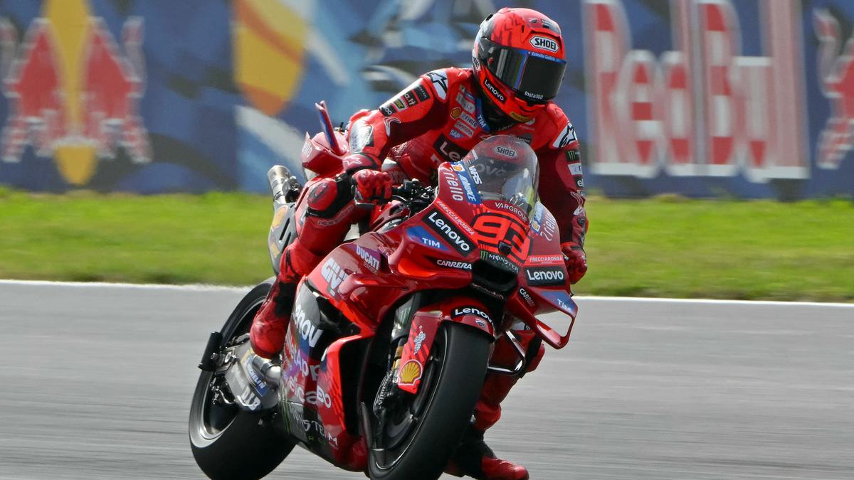 Hasil MotoGP San Marino 2025: Marc Marquez Balas Dendam, Asapi Marco Bezzecchi