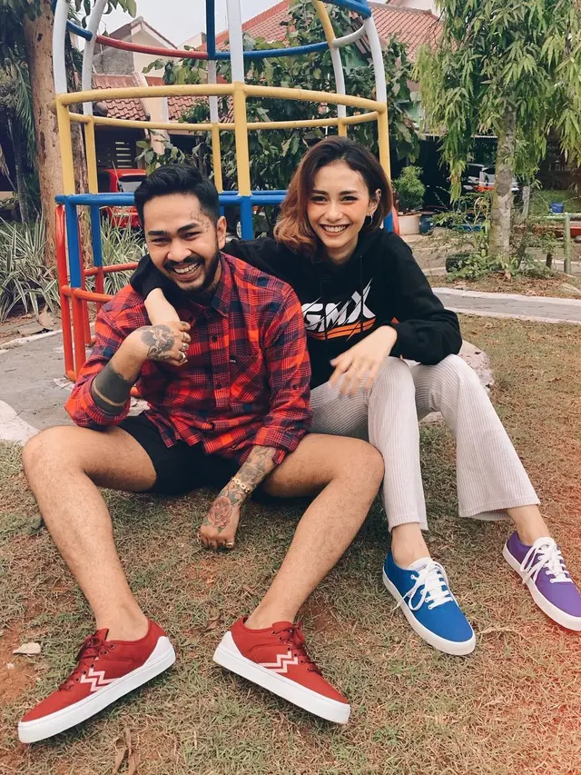 Beda Agama, Ini 6 Potret Keharmonisan Onadio Leonardo dan Beby Prisillia