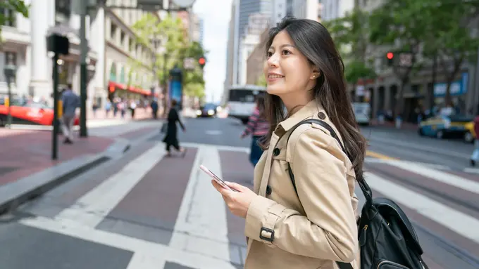 perempuan dan februari lebih mandiri