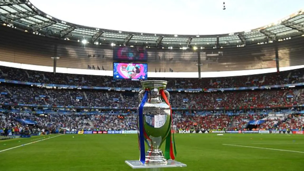 trofi piala eropa