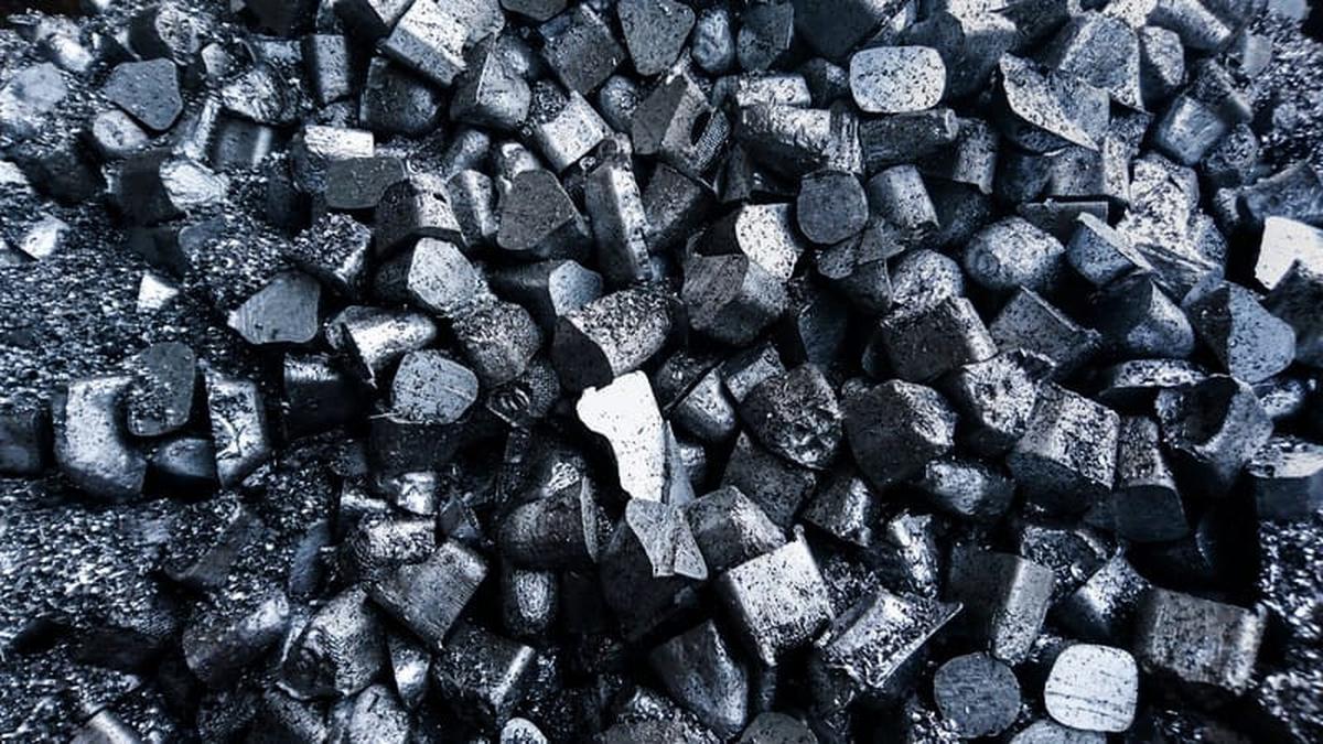 Produk Impor Ancam Industri Baja Nasional
