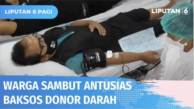 Meski di tengah hujan deras, warga sambut antusias kegiatan donor darah yang digelar PMI Yogyakarta dan YPP SCTV-Indosiar di Masjid Gedhe Kauman Yogyakarta. Ratusan kantong darah ini rencananya akan diperuntukkan bagi pasien rumah sakit di Yogyakarta...