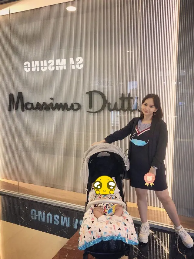 7 Potret Angelica Simperler saat Momong Anak, Curi Perhatian