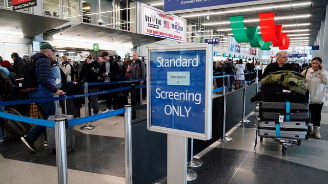 Hiruk Pikuk Perjalanan Warga AS Sambut Libur Natal dan Tahun Baru