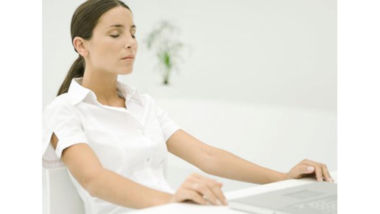 Alasan Harus Coba Lakukan Meditasi