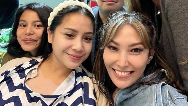 6 Potret Persahabatan Nagita Slavina dan Ayu Dewi, Diterpa Isu Perselingkuhan