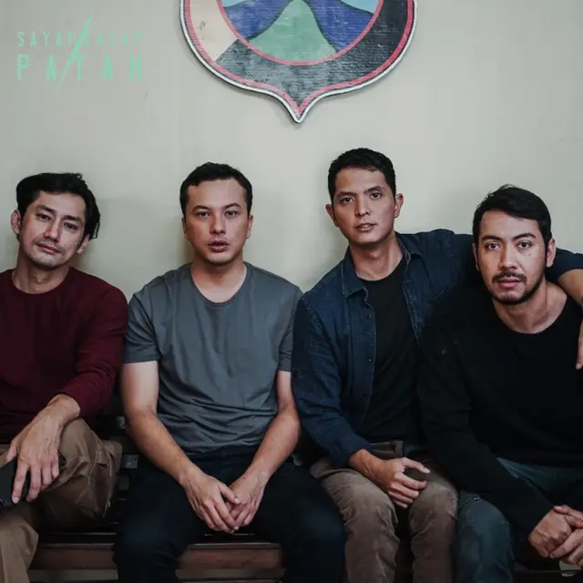 Segera Tayang, Ini 7 Potret Nicholas Saputra dan Pemain Film Sayap-Sayap Patah