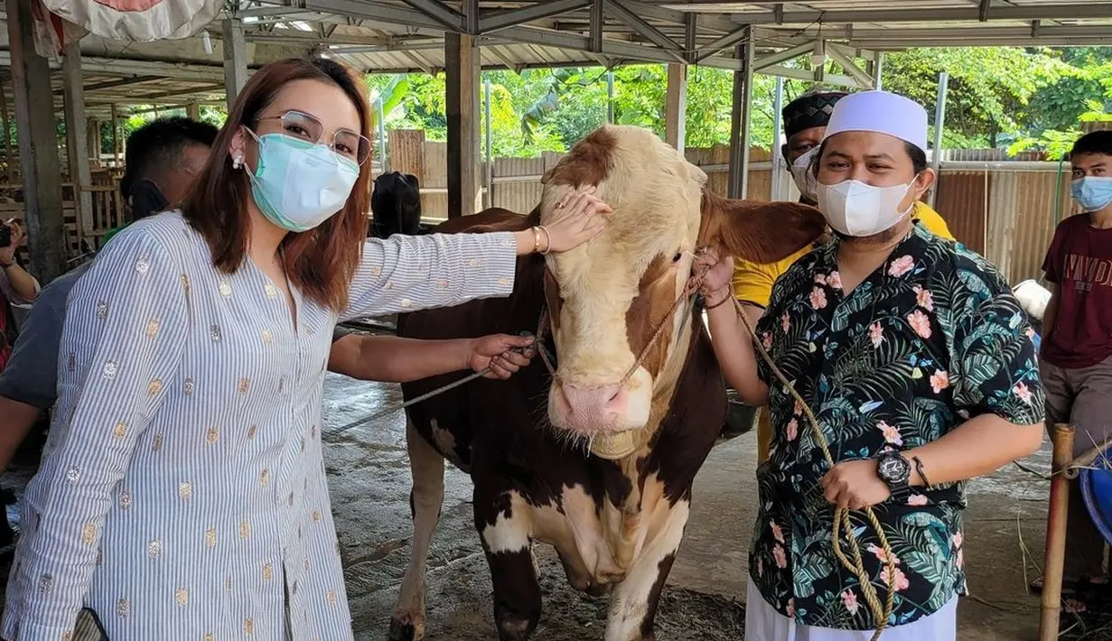 Ayu Ting Ting (Instagram/ayutingting92)