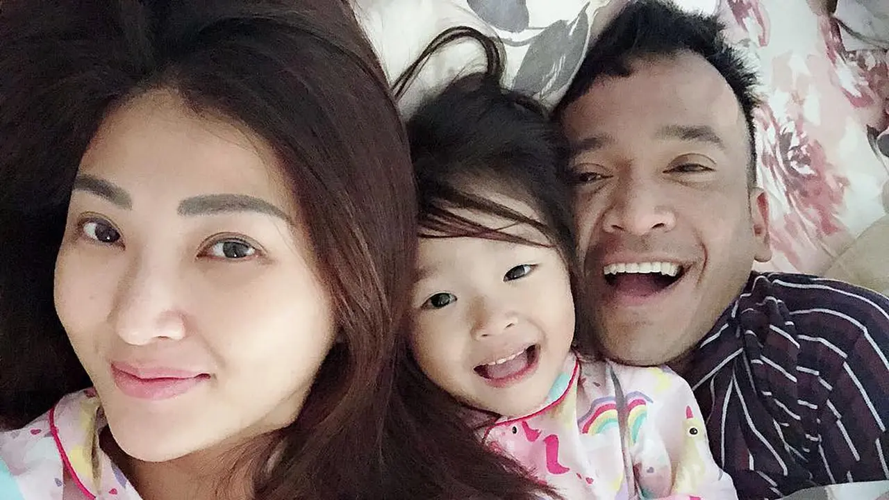[Bintang] Ruben Onsu, Sarwendah dan Thalia