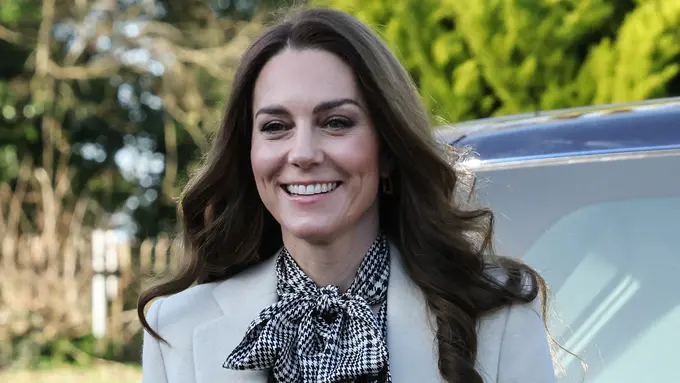 Kate Middleton, Putri Wales dari Inggris mengunjungi Ty Hafan, panti asuhan anak-anak yang berlokasi di Sully, dekat Cardiff, yang mendukung keluarga-keluarga di Wales, pada tanggal 30 Januari 2025. Richard Pohle / POOL / AFP