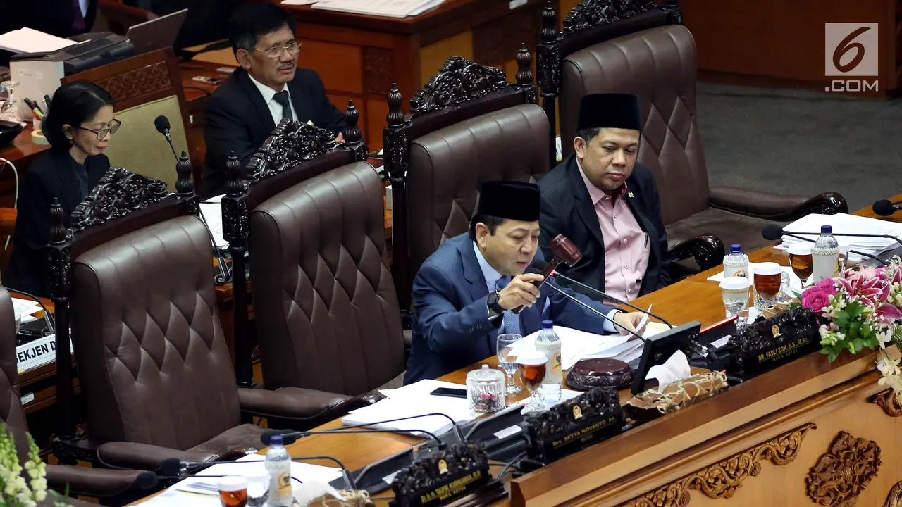 Ketua DPR Sahkan UU Pemilu, Empat Fraksi Pilih Walk Out