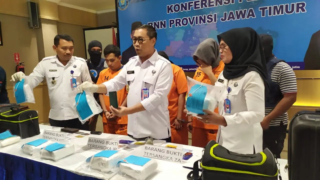 Penyelundupan sabu di hotel Surabaya