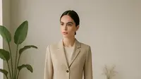 8 Model Blazer Crop Top Polos tapi Bikin Terlihat Berkelas di 2025