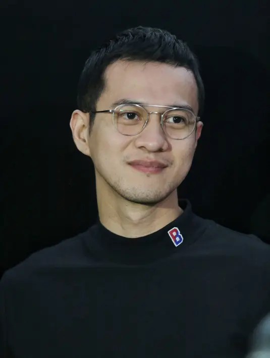 "Saya tanya sebelumnya ke bapak Rocky, beliau kasih saya kebebasan untuk membuat sesuatu yang serealistis mungkin," lanjutnya. (Adrian Putra/Bintang.com)