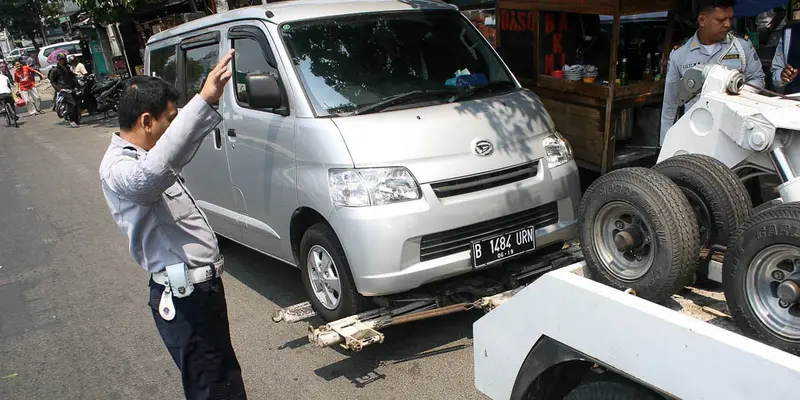 Dishub Angkut Pengendara Bandel di Kawasan Pramuka