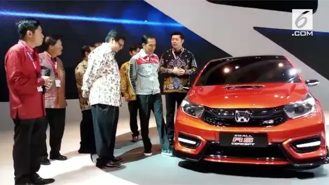 ​Jokowi didampingi menteri perindustrian Airlangga Hartarto dan sekretaris kabinet pramono anung mengunjungi Indonesia International Motor Show (IIMS) 2018 pada 19-29 April 2018. Berlokasi di JIExpo Kemayoran, Jakarta.