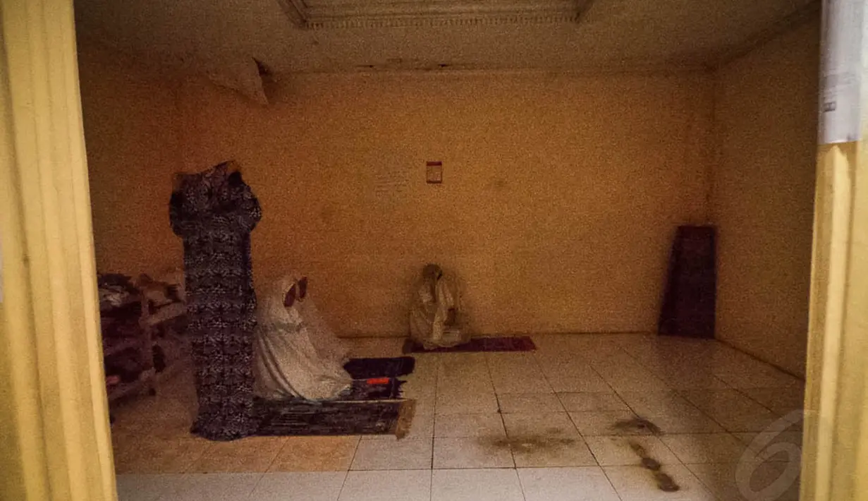 Lokasi penampungan pun terlihat tidak layak karena jumlah kamar yang sangat tidak memadai, Kota Tangerang, (3/9/14). (Liputan6.com/Faizal Fanani)