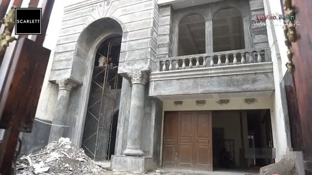Rumah Celine Evangelista yang sedang direnovasi