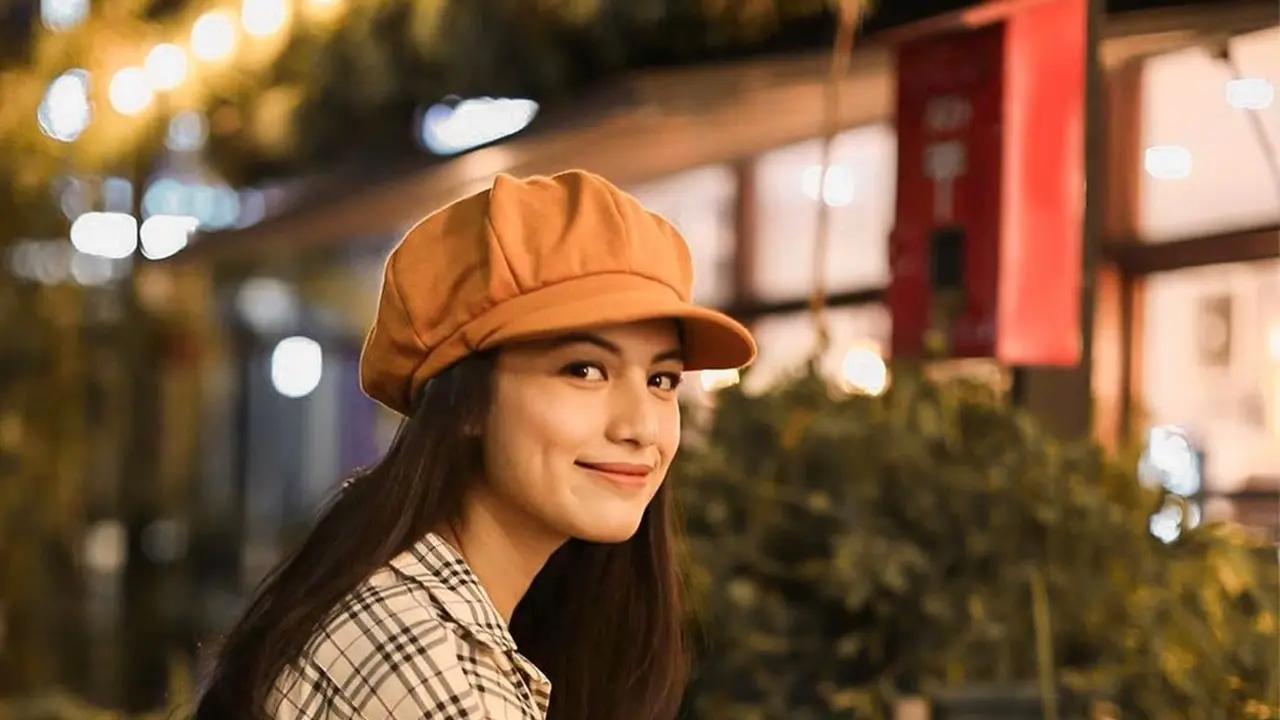 6 Potret Pesona Lania Fira, Wanita yang Dikabarkan Dekat dengan Ariel NOAH