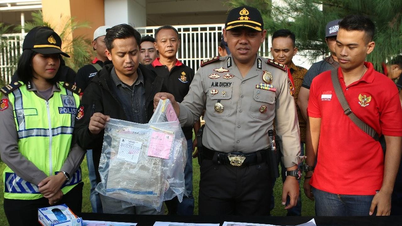 Polisi menjelaskan kronologi pembunuhan bocah dalam karung (Liputan6.com/Achmad Sudarno)