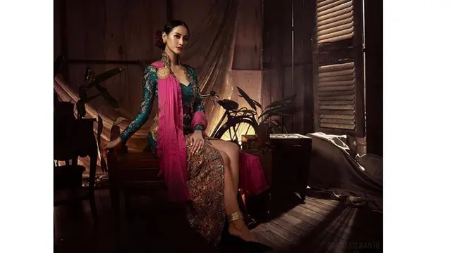 7 Pesona Ayu Maulida dalam Balutan Kebaya, Wakil Jawa Timur di Puteri Indonesia 2020