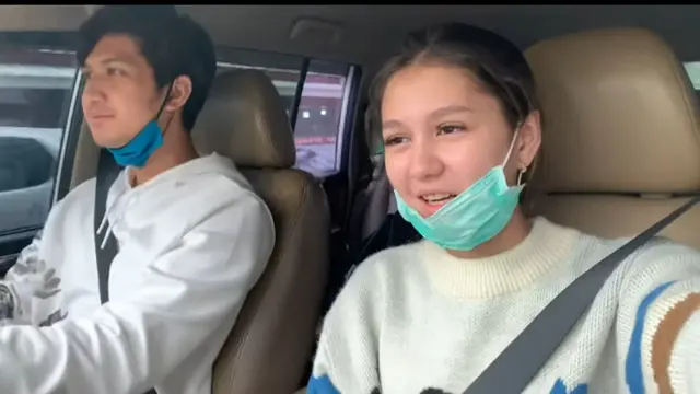 6 Momen Aditya Zoni dan Zoe Jackson Rayakan Anniversary Ke-2, Romantis