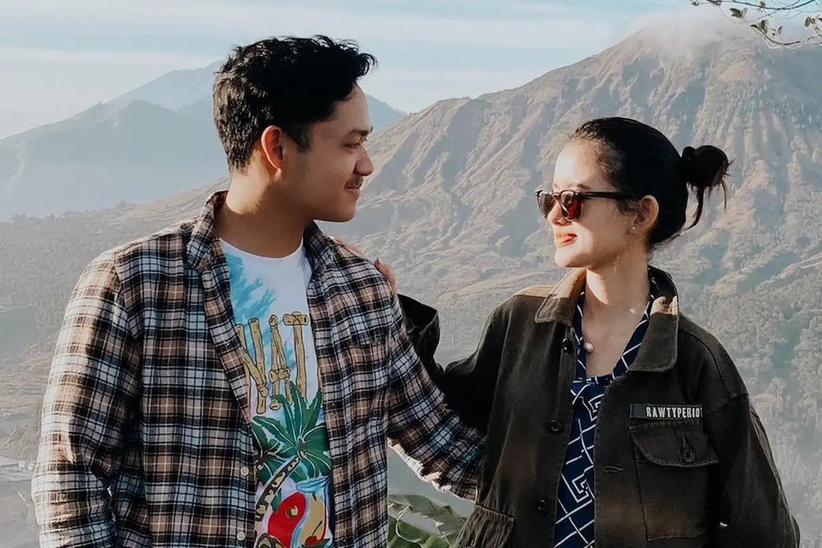 [Fimela] Azriel Hermansyah dan Sarah Menzel