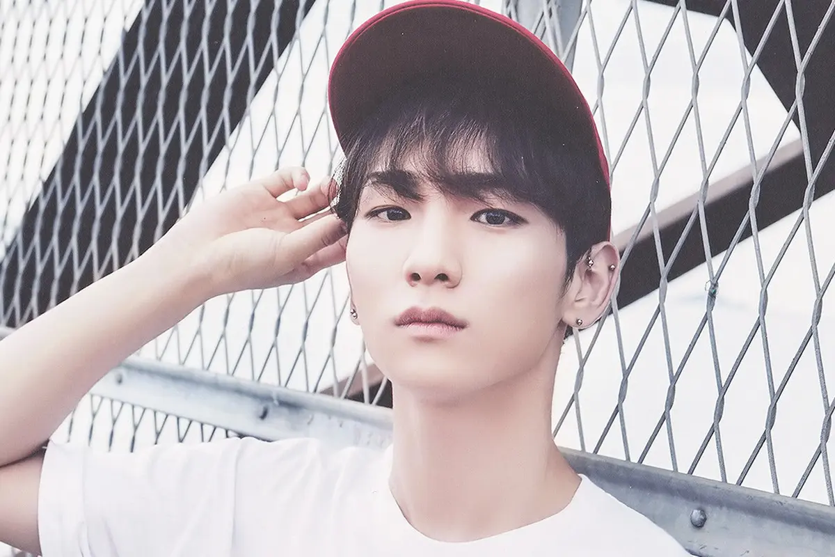 [Bintang] 8 Idol K-pop yang Dianggap Pelit oleh Grupnya
