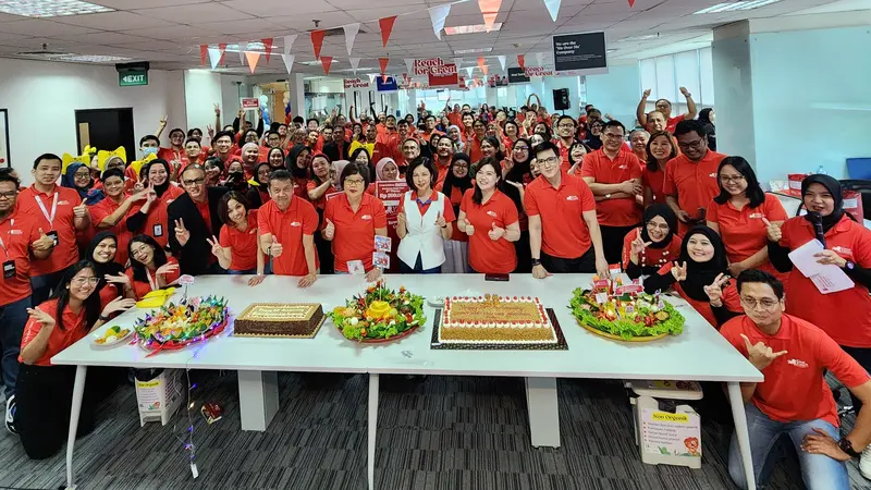 Jajaran manajemen dan karyawan Great Eastern Life Indonesia dalam acara Townhall 28th Anniversary di Kantor Pusat Menara Karya, Jakarta. (Dok Great Eastern)