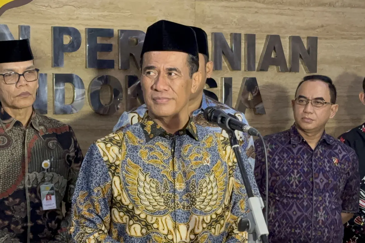 Menteri Pertanian (Mentan) Andi Amran Sulaiman saat konferensi pers, Jumat (28/11/2025).
