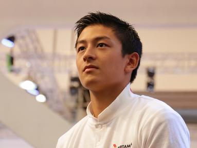 Rio Haryanto harus bersaing dengan lima pebalap lainnya dalam memperebutkan kursi Manor Racing dan Sauber. Manor Racing dan Sauber menjadi tim F1 yang belum mengumumkan susunan pebalap untuk musim 2017. (Bola.com/Arief Bagus)