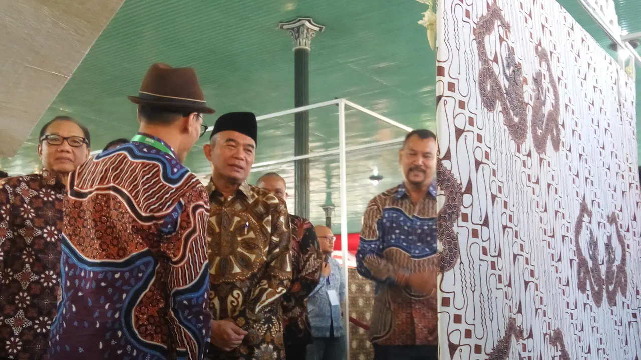 Motif batik kepemimpinan